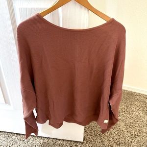 NWOT - Vuori slouchy waffle crew